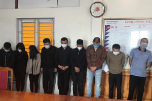 Bất ngờ kiểm tra căn hộ chung cư, phát hiện 11 đối tượng đang mở “tiệc ma túy”