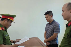 Khởi tố cán bộ địa chính xã lập khống hồ sơ đất đai chiếm đoạt 2,65 tỷ đồng