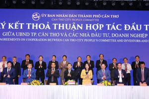 Vietnam Airlines ký kết thỏa thuận hợp tác triển khai Trung tâm Logistic hàng không Cần Thơ Vietnam Airlines ký kết thỏa thuận hợp tác triển khai Trung tâm Logistic hàng không Cần Thơ