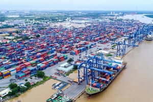 Cục Hàng hải lập “Sở chỉ huy tiền phương” xử lý ùn tắc tại Cảng Cát Lái Cục Hàng hải lập “Sở chỉ huy tiền phương” xử lý ùn tắc tại Cảng Cát Lái