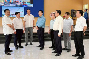 Phó Thủ tướng Mai Văn Chính kiểm tra công tác vận hành chính quyền địa phương 2 cấp tại Kiên Giang