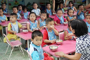 Kon Tum xây dựng mô hình bếp ăn tập thể bảo đảm an toàn thực phẩm 2019