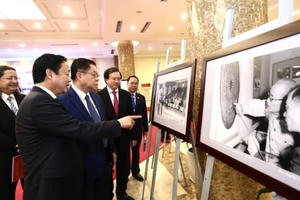 Xây dựng văn hóa là nhiệm vụ quan trọng trong sự nghiệp cách mạng Việt Nam