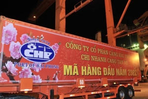 Cảng Hải Phòng chào đón mã hàng đầu tiên của năm mới 2022