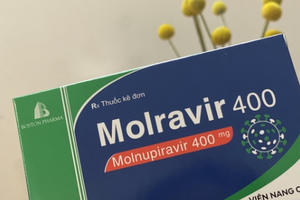 Thủ tướng yêu cầu cắt giảm ngay thủ tục mua thuốc phòng, chống COVID-19