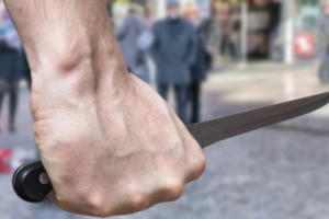 Mâu thuẫn trong cuộc nhậu, rút dao thủ sẵn đâm đối phương tử vong