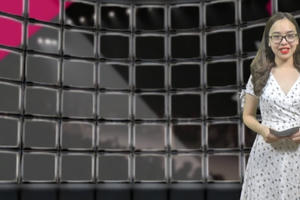 Bản tin Thời trang Plus: Adidas kết hợp với những ngôi sao thiết kế giày thể thao trong suốt ủng hộ LGBT Bản tin Thời trang Plus: Adidas kết hợp với những ngôi sao thiết kế giày thể thao trong suốt ủng hộ LGBT