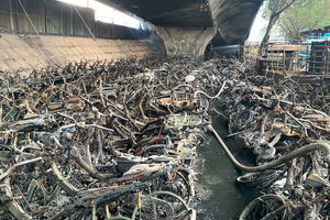 Rà soát, di dời bãi trông giữ xe ra khỏi phạm vi bảo vệ kết cấu hạ tầng đường bộ