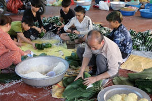 Công nghệ luộc siêu nhanh ở làng làm bánh chưng lớn nhất nước