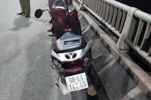 Bắc Giang: Nam thanh niên đi xe máy lên cầu, rồi nhảy xuống sông Lục Nam tự tử