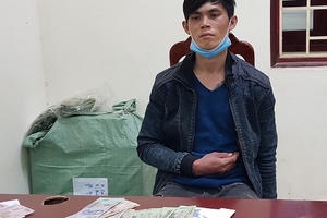 Lạng Sơn: Vờ mua bảo hiểm xe máy, nam thanh niên dùng vũ lực khống chế cướp tài sản
