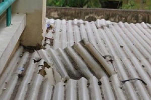 Ngã từ tầng 3 trường học, bé trai nhập viện trong tình trạng nguy kịch