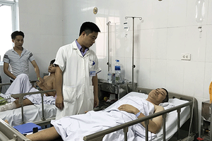 Phụ xe khách đâm xe cứu hỏa trên cao tốc kể lại giây phút gặp nạn