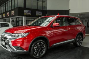 Mitsubishi Outlander 2020 về Việt Nam giá từ 825 triệu đồng Mitsubishi Outlander 2020 về Việt Nam giá từ 825 triệu đồng