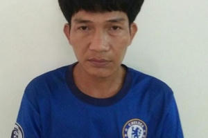 "Yêu râu xanh" hãm hiếp cô gái trong cơn say