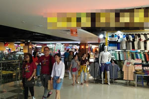 Giá thuê mặt bằng bán lẻ ở TP HCM chạm đỉnh