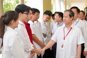 Bộ trưởng Nguyễn Kim Sơn kỳ vọng các thí sinh bước vào kỳ thi với tâm thế tự tin, bản lĩnh Bộ trưởng Nguyễn Kim Sơn kỳ vọng các thí sinh bước vào kỳ thi với tâm thế tự tin, bản lĩnh