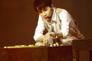 Không vội ra MV, Jack trở lại bằng Private show