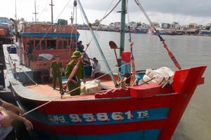 Ngư dân bị bắn chết ở Trường Sa đã được đưa vào đất liền Ngư dân bị bắn chết ở Trường Sa đã được đưa vào đất liền