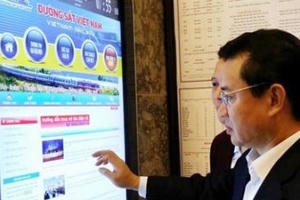 Khách tiện lợi, "cò" hết "đất" sống