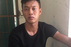 Bé gái 13 tuổi bị cưỡng bức nhiều lần