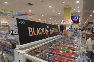 Bán lẻ hàng hóa và doanh thu dịch vụ tiêu dùng của Hà Nội đạt 877,2 nghìn tỷ đồng