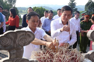 Hà Tĩnh: Dâng hương tưởng nhớ 119 năm Ngày sinh cố Tổng Bí thư Trần Phú