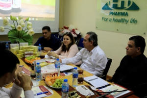 Tổng Giám đốc Labiofam SA – Nhà sản xuất Vidatox Plus đến thăm và làm việc tại Công ty Hưng Thắng