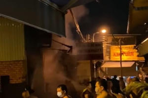 Điều tra nguyên nhân vụ hoả hoạn giữa đêm làm ít nhất 3 người chết, 2 người bị thương ở Bình Dương