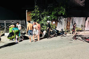 Bác sĩ Trại tạm giam Công an tỉnh Kiên Giang cứu giúp 03 người bị tai nạn giao thông