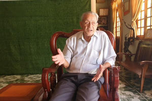 Người dân cần có câu trả lời thoả đáng cho vụ việc bất ngờ huỷ "sổ đỏ" ở TP Kon Tum? Người dân cần có câu trả lời thoả đáng cho vụ việc bất ngờ huỷ "sổ đỏ" ở TP Kon Tum?