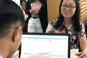 Tò mò về nữ thí sinh đăng ký xét tuyển vào đại học ở tuổi 63