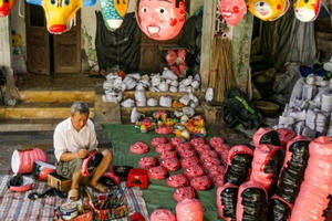 Những nghệ nhân “giữ hồn” Trung thu xưa