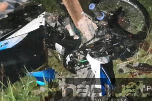 Bình Dương: Tông trụ chống cây xanh, nam thanh niên tử vong