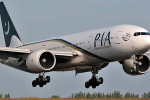 Pakistan mở lại hoàn toàn không phận