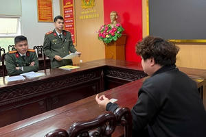 Phạt 7,5 triệu đồng người đàn ông chuyển hướng cuộc gọi đòi nợ sang hotline Bộ Công an