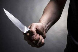 Đâm chết vợ hờ vì mâu thuẫn rồi ung dung đi ngủ đến sáng mới đi đầu thú