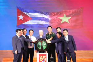 Sau 1 ngày, đã có gần 24 tỷ đồng được gửi tới ủng hộ nhân dân Cuba