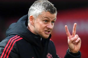 Solskjaer: "Phòng thay đồ MU vỡ tung cảm xúc"