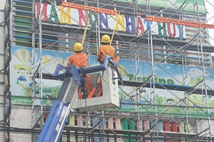 EVNCPC: Cảnh báo tình trạng vi phạm hành lang bảo vệ an toàn lưới điện EVNCPC: Cảnh báo tình trạng vi phạm hành lang bảo vệ an toàn lưới điện