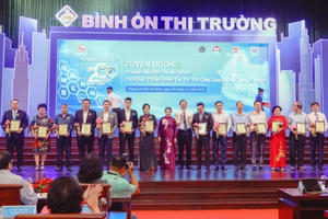 C.P. Việt Nam được vinh danh tại Hội nghị Tổng kết 20 năm thực hiện chương trình Bình ổn thị trường