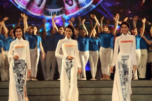 Ấn tượng và hoành tráng Duyên dáng Việt Nam 2016