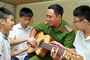 Thiếu tá Trần Anh Tuấn: “Chiến sĩ Công an đẹp hơn trong mắt người dân!”