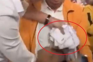 Khách mời lấy trộm 42 phong bì mừng cưới giấu vào vùng 'nhạy cảm'