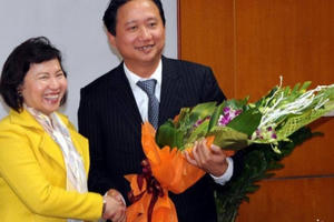 Thứ trưởng Hồ Thị Kim Thoa: Hai "khuyết điểm" và khối tài sản khủng Thứ trưởng Hồ Thị Kim Thoa: Hai "khuyết điểm" và khối tài sản khủng