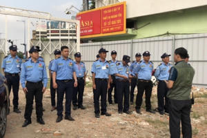 Địa ốc 24h: Chủ đầu tư thi công bờ rào dự án Charmington Plaza, 179/718 chung cư mua bảo hiểm cháy, nổ