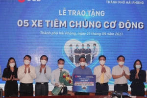 Hải Phòng tiếp nhận xe tiêm chủng cơ động phục vụ phòng chống dịch