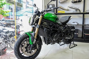 Soi Benelli 752S 2021 đầu tiên tại Việt Nam, chưa có giá bán