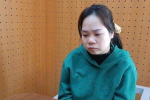 Chủ quán karaoke giữ người trái luật, ép các cô gái tiếp khách trong nhiều năm