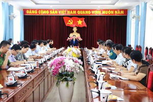 Phó Bí thư Thường trực Tỉnh ủy Đồng Nai Tôn Ngọc Hạnh làm việc tại xã Xuân Lộc